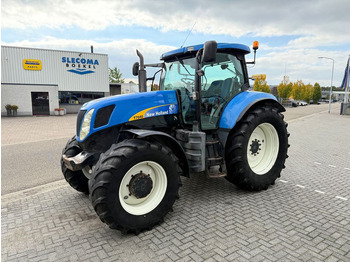 Trator NEW HOLLAND T7000