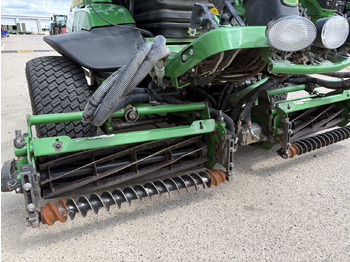 Cortador de grama John Deere 7200A Triple Mower: foto 5