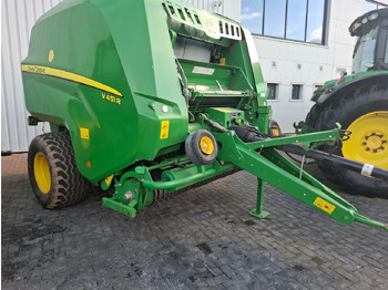 Máquina para produção de feno JOHN DEERE