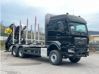 Camião de transporte de madeira MAN TGS