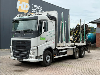Camião de transporte de madeira VOLVO FH 500