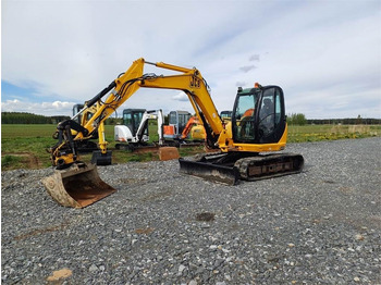 Mini escavadeira JCB