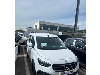Automóvel MERCEDES-BENZ