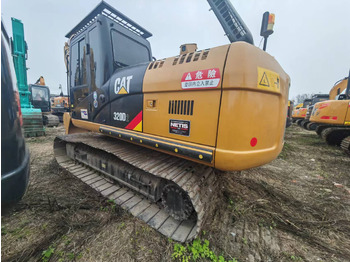 Escavadora de rastos CATERPILLAR 320D2: foto 3