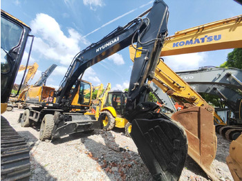 Escavadeira de rodas HYUNDAI R210W-9: foto 2