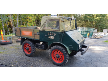 Camião de caixa aberta/ Plataforma UNIMOG