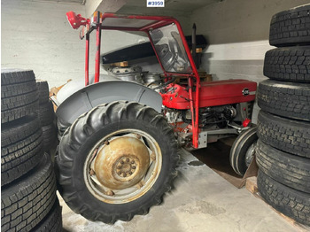 Trator MASSEY FERGUSON 1000 series