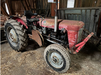 Trator MASSEY FERGUSON 1000 series