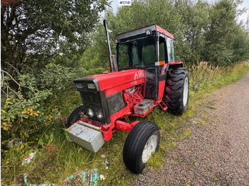 Trator INTERNATIONAL