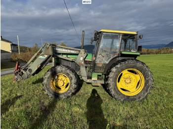 Trator JOHN DEERE 2850