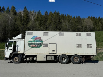 Camião transporte de gado VOLVO FL12