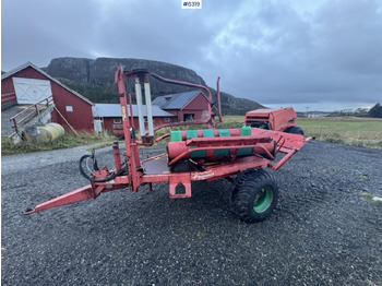 Máquina para produção de feno KVERNELAND