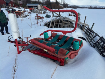 Máquina para produção de feno 2004 Taarup 7420 Round bale wrapper: foto 2 Máquina para produção de feno 2004 Taarup 7420 Round bale wrapper: foto 2