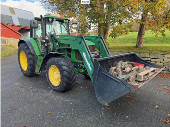 Trator JOHN DEERE 6530