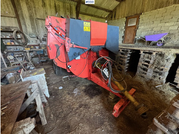 Máquina para produção de feno KUHN