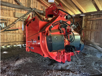 Máquina para produção de feno 2013 Kuhn Primor 2060 M straw blower: foto 4