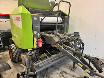 Máquina para produção de feno CLAAS