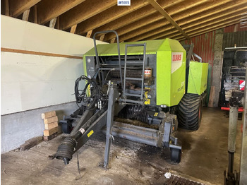 Máquina para produção de feno CLAAS