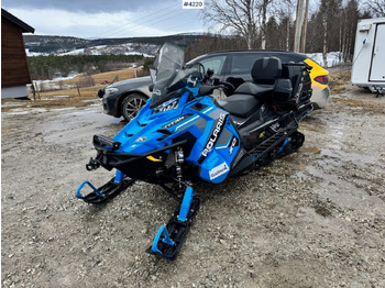 Quadriciclo 2019 Polaris 800 Titan XC800 Snowmobile. New Engine!: foto 5