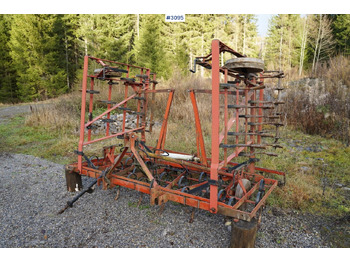 Maquina para lavrar a terra KONGSKILDE