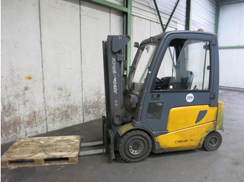 Empilhador elétrico JUNGHEINRICH EFG 425
