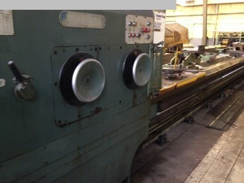 Máquina para metal