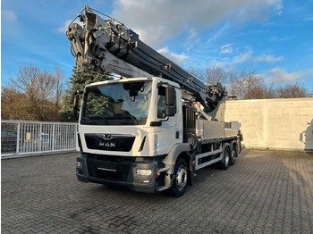 Camião grua MAN