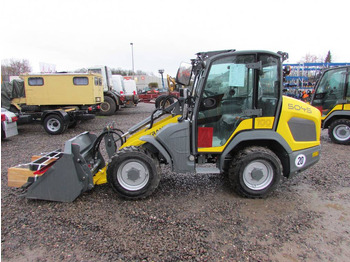 Pá carregadora de rodas KRAMER