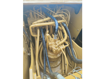 Escavadora de rastos CATERPILLAR 320D2: foto 5