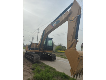 Escavadora de rastos CATERPILLAR 320D2: foto 3