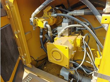 Escavadora de rastos CATERPILLAR 374DL: foto 4