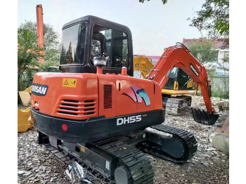Mini escavadeira DOOSAN DH55