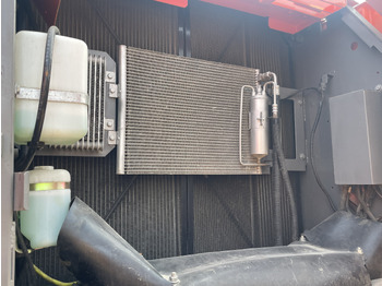 Escavadora de rastos HITACHI ZX210: foto 3