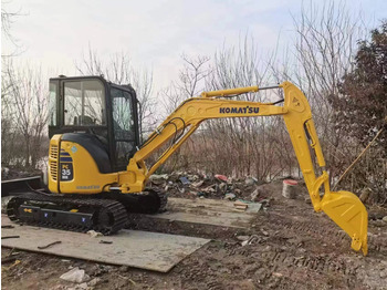 Mini escavadeira KOMATSU PC35