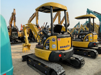 Mini escavadeira KOMATSU PC30