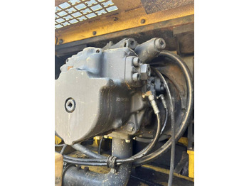 Escavadora de rastos Komatsu PC 400-8: foto 4