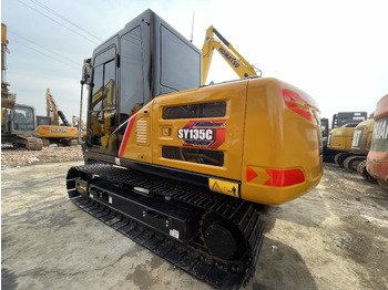 Escavadora de rastos SANY SY135C: foto 2
