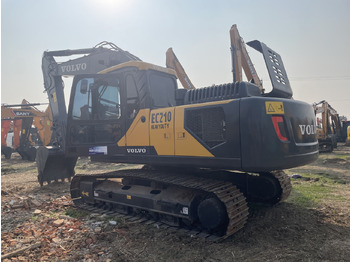 Escavadora de rastos VOLVO EC210