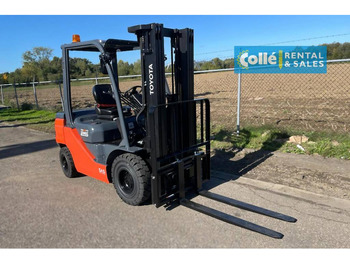 Empilhador a diesel TOYOTA FDF 25