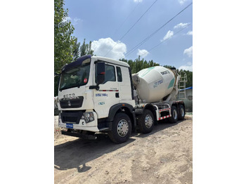 Camião betoneira SINOTRUK HOWO