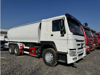 Camião cisterna SINOTRUK HOWO