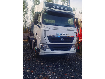 Tractor SINOTRUK HOWO