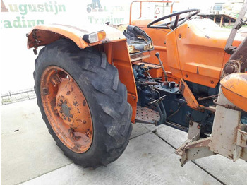 Trator Fiat 450: foto 5