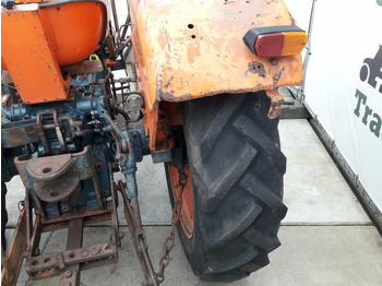 Trator Fiat 450: foto 4