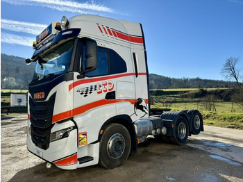 Tractor IVECO S-WAY