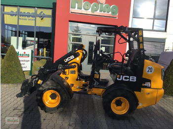 Carregadora articulada JCB