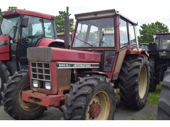 Trator CASE IH