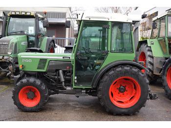 Trator FENDT Farmer 200