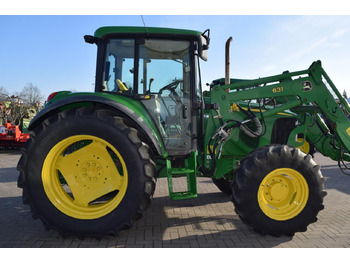 Trator John Deere 6220: foto 4