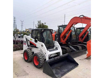 Mini pá carregadora Bobcat S130: foto 2